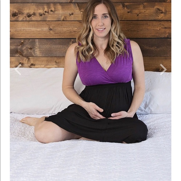 3-in-1 Labor and Delivery Gown + Nursing - Picture 1 of 6